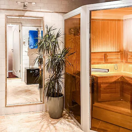 Casa vacanze Lovely In With Sauna *