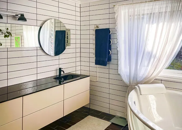 Pet Friendly In With Sauna Semesterbostad